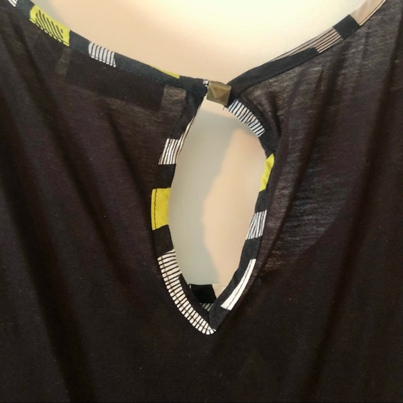 L Apt 9 Black, white, and yellow geometric print tank top - Picture 6 of 6